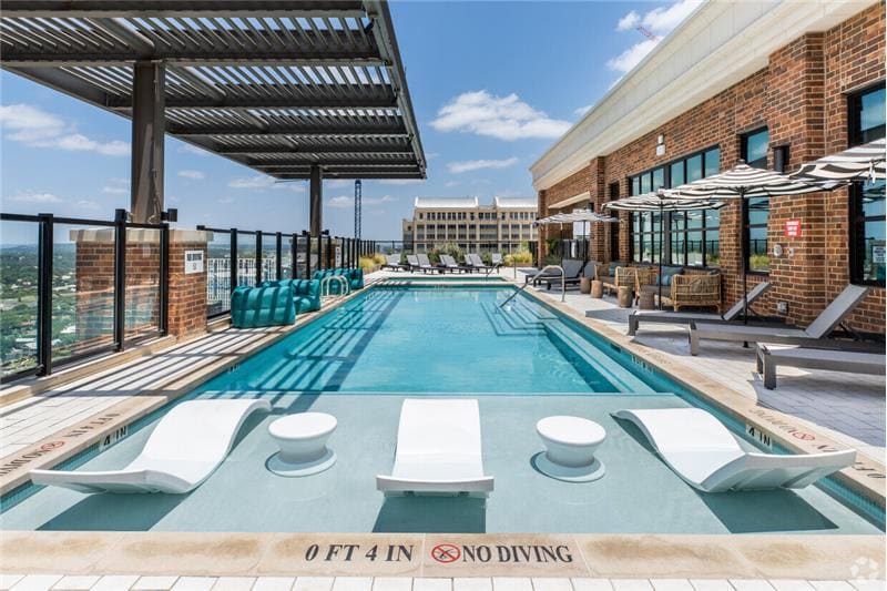 Foto principal - 402 Guadalupe St