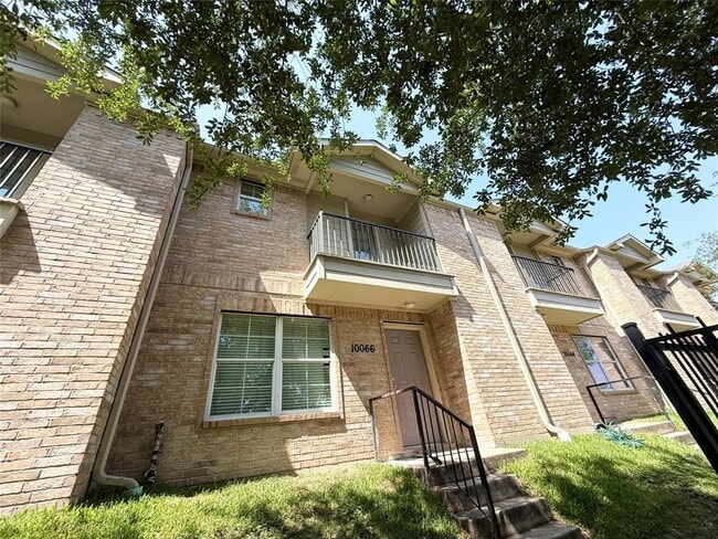 Building Photo - 10066 Emnora Ln