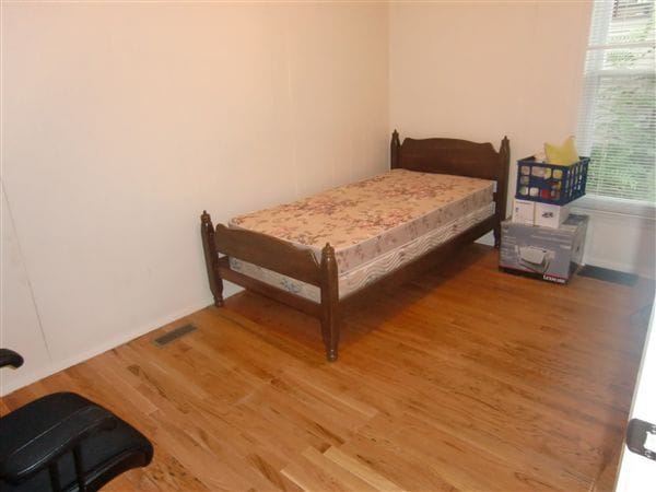 Building Photo - 7 br, 2.5 bath House - 825 Packard St 825 ...
