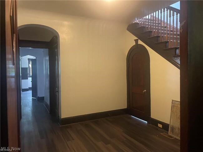 Building Photo - 1420 Ansel Rd