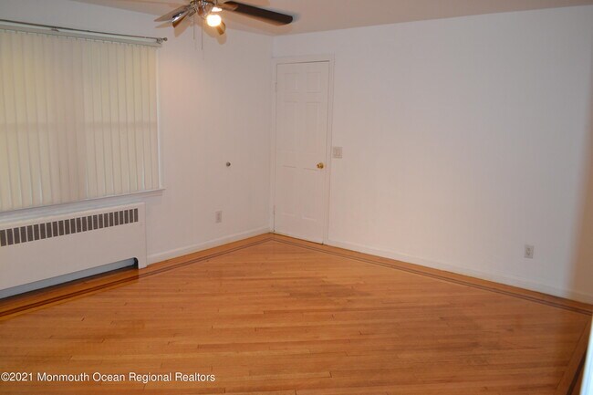 Foto del edificio - 442 Cottrell Rd