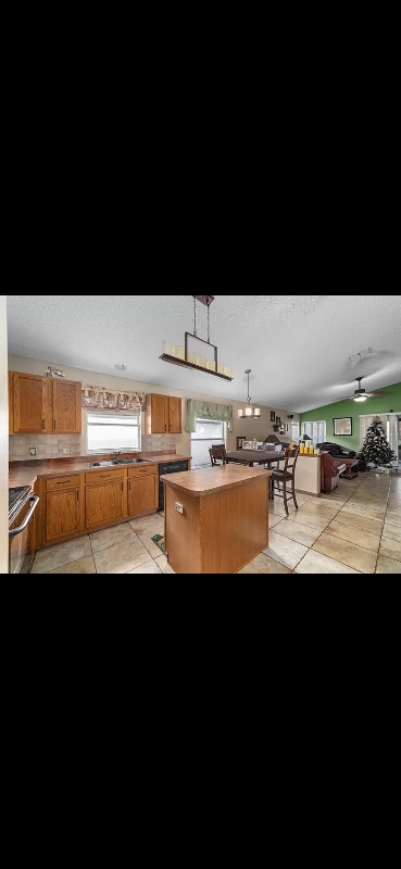 Building Photo - 4556 Aguila Pl