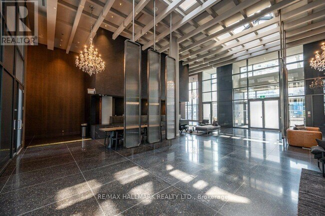 Building Photo - 28 Interchange Wy