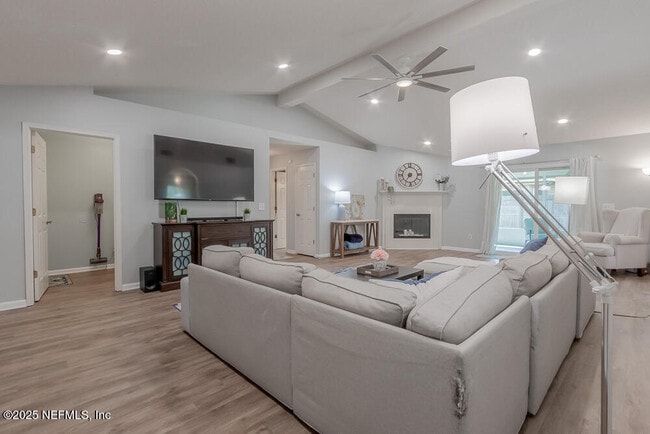Building Photo - 11677 Lazy Willow Ln