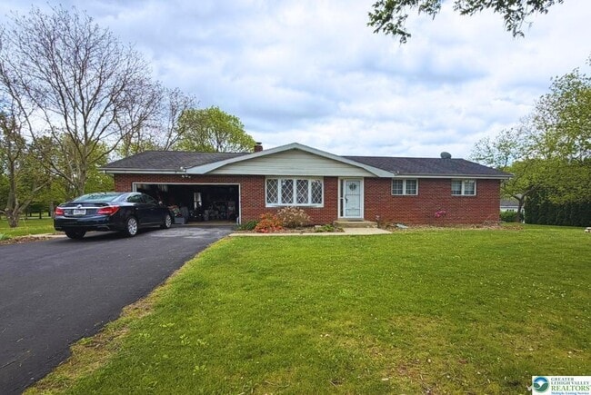 Building Photo - 510 Zucksville Rd