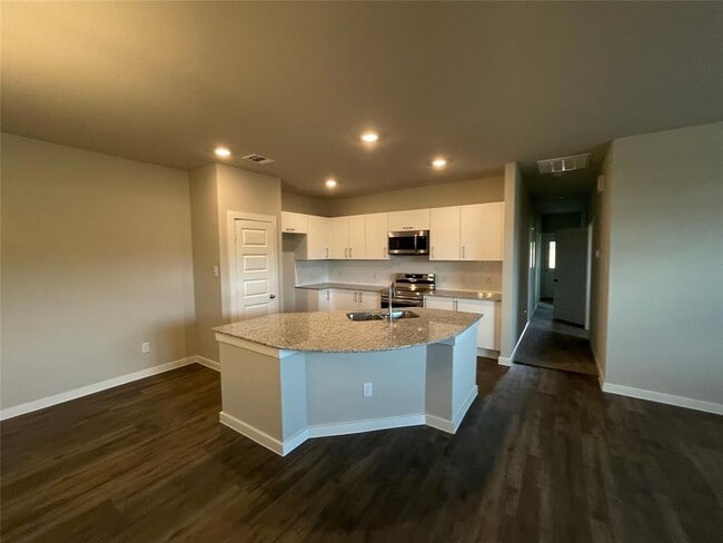 Building Photo - 25512 Starling Ln