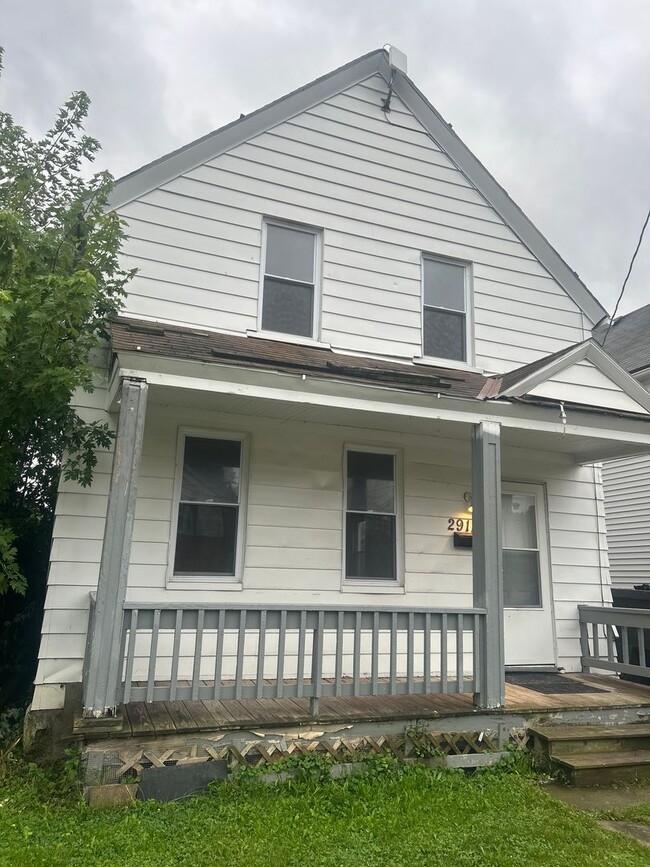 Building Photo - 2911 Saratoga Ave