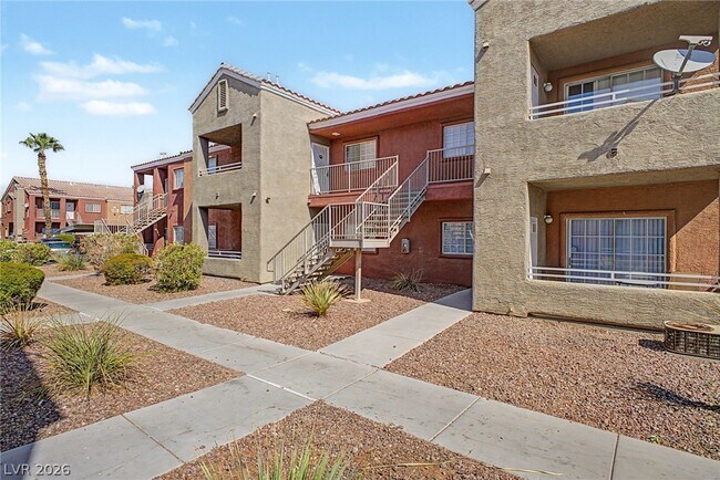 Building Photo - 4730 E Craig Rd