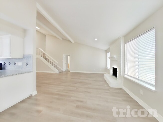 Building Photo - 6342 Briar Terrace Dr