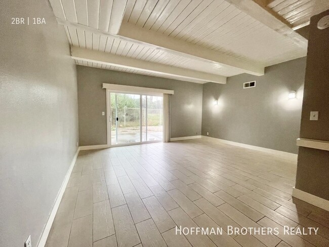 Building Photo - 917 Paseo Grande