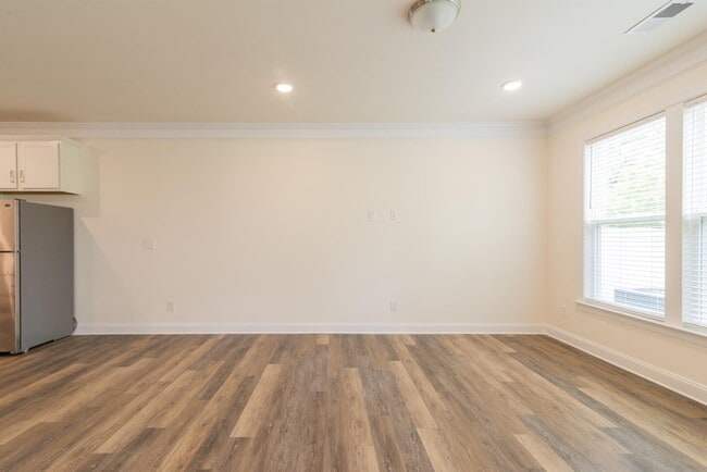 Building Photo - 2148 Bexar Trl