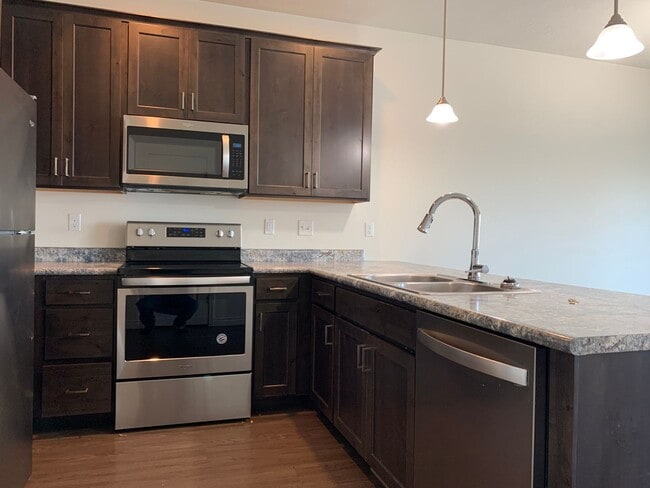 Foto del edificio - Cute Orem Townhome