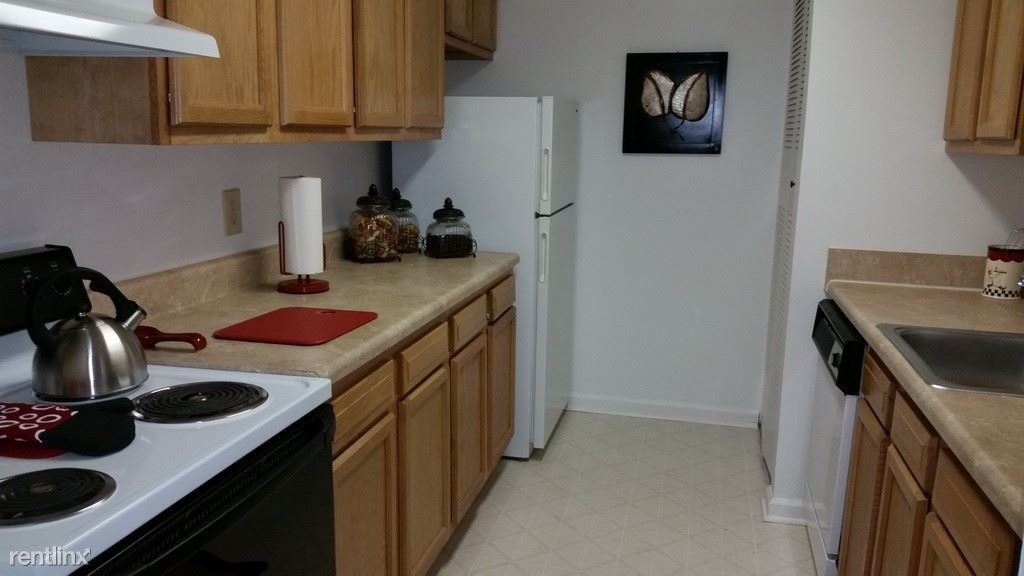 Primary Photo - 5400 Bernard Dr