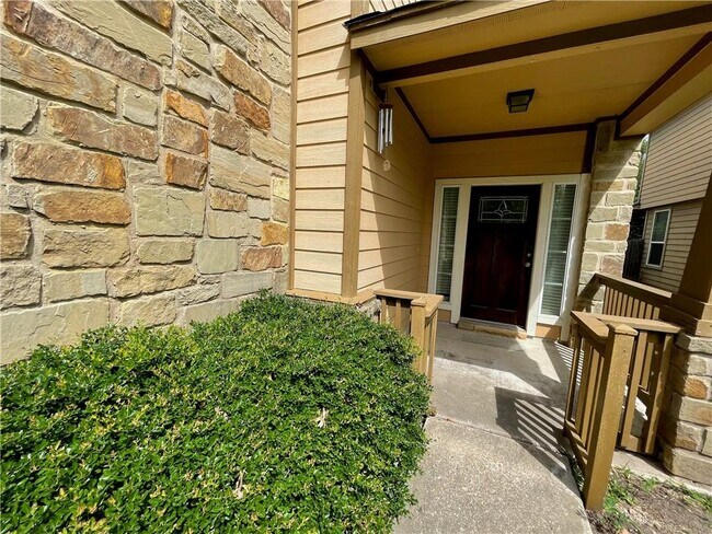 Foto del edificio - 1704 Rockland Dr