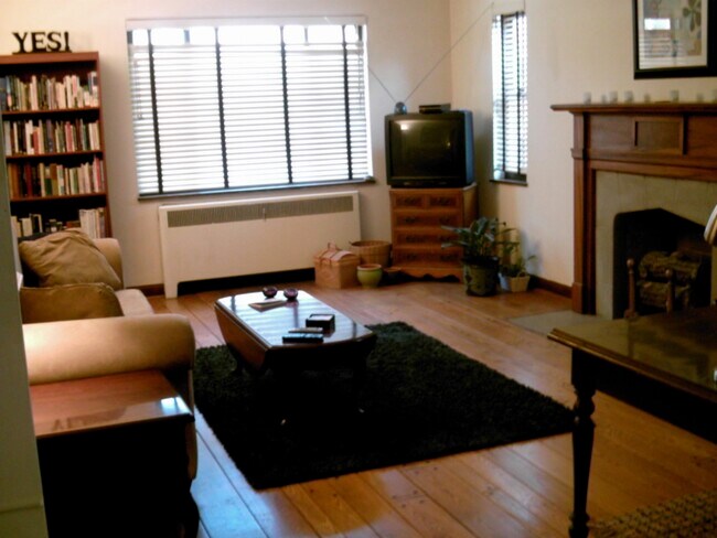 Foto del edificio - 3105 Bellewood Ave