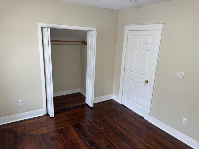 BR 1 - 128 Pleasant St