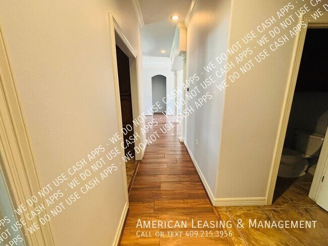 Foto del edificio - 3520 Canyon Ln