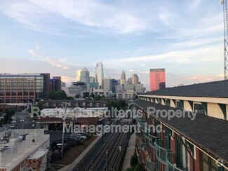 Building Photo - 115 E Park Ave