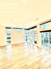 Building Photo - 2528 N Fitzhugh Ave