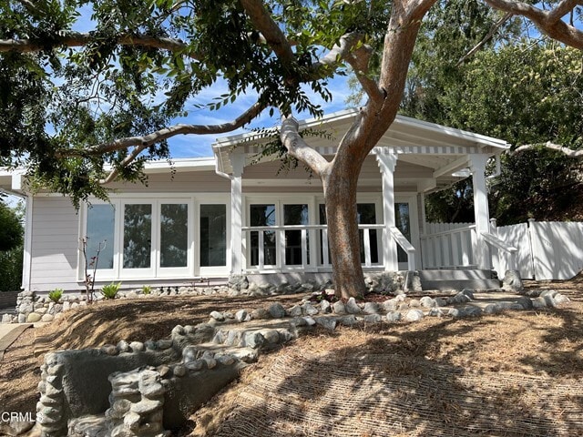 Building Photo - 1884 Peterson Ave