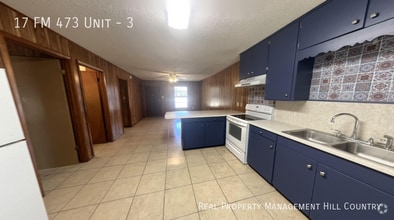 Building Photo - 17 Ranch to Market Rd 473