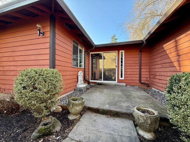 Foto del edificio - 3 Bed 2 Bath SW Beaverton Duplex — Available Now!