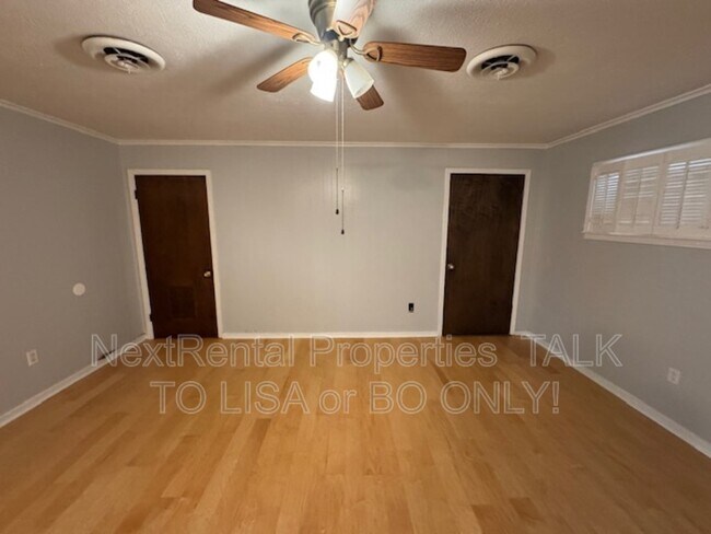 Foto del edificio - 2144 Napoleon Ave