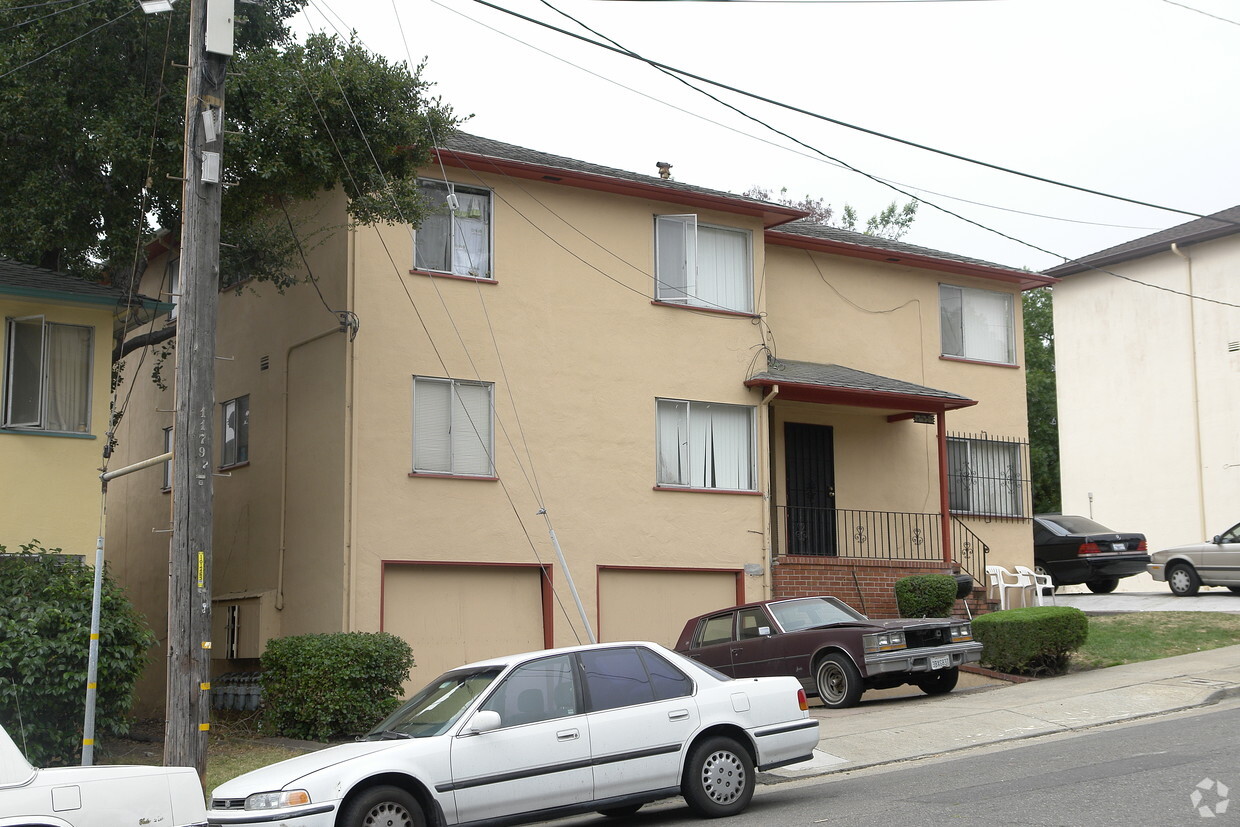 Building Photo - 2373-2375 Grande Vista Pl
