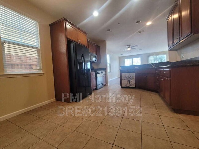 Foto del edificio - 119 Sunshine St