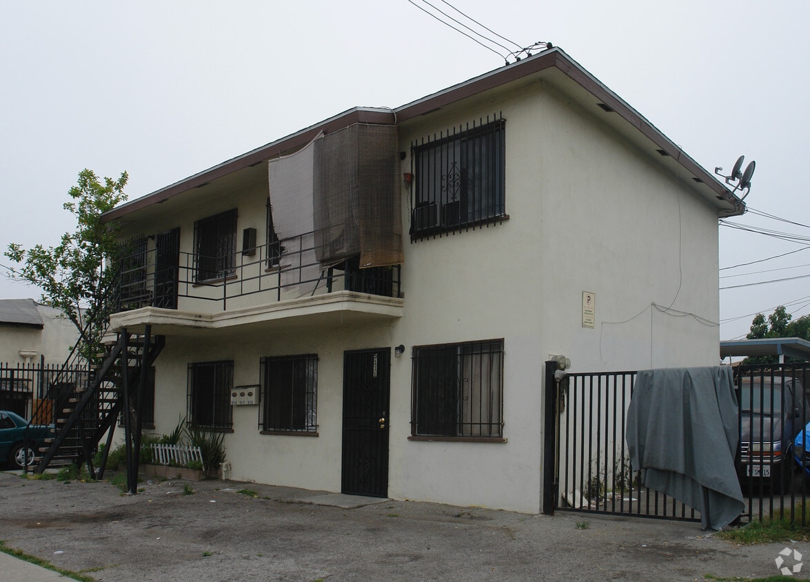 Primary Photo - 5111-5119 Long Beach Ave