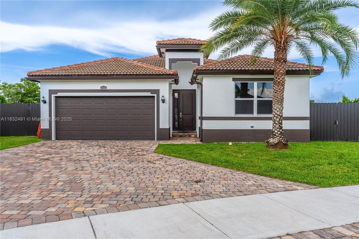 Foto principal - 28381 SW 128th Pl