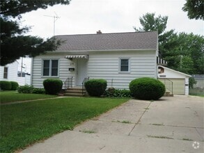Building Photo - 876 Maxwell St