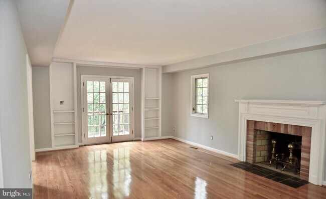 Foto del edificio - 1011 Shipman Ln