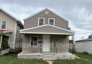 Building Photo - 918 Pape Ave