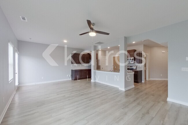 Foto del edificio - 6405 Upchurch Dr