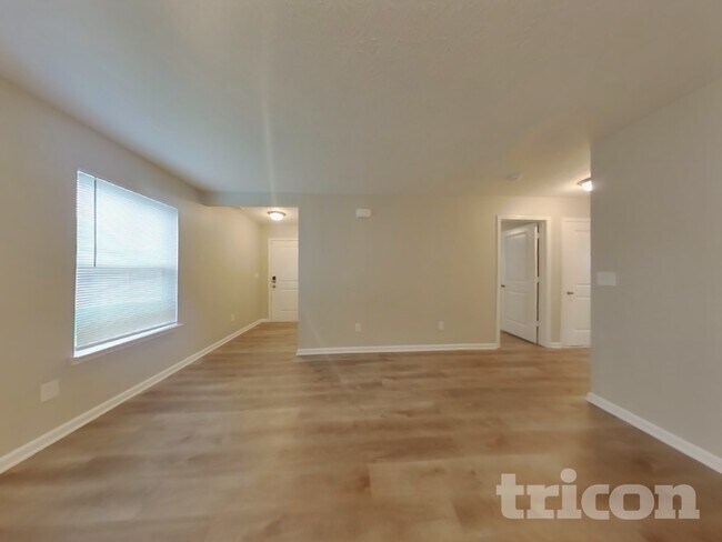 Foto del edificio - 6353 Avacado Dr