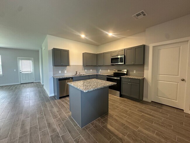Building Photo - New Construction 3 Bedroom, 2 Bathroom on ...