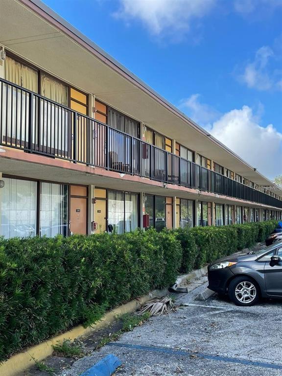 Building Photo - 7900 S Orange Blossom Trail