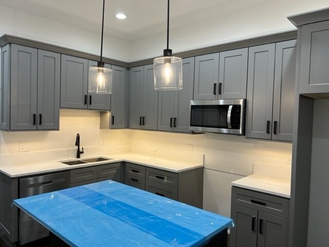 Foto del edificio - 2131 W Division St