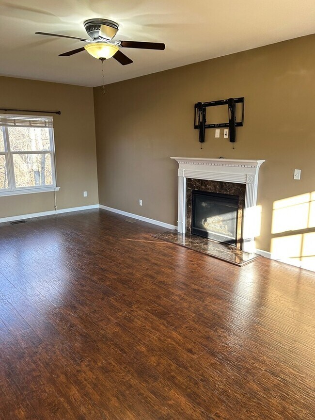 Foto del edificio - Wonderful, newer 2 Story home in O'Fallon, MO!