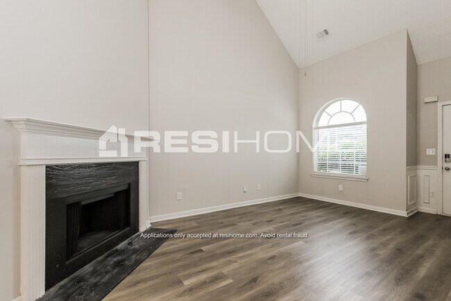 Foto del edificio - 1430 Camelia St