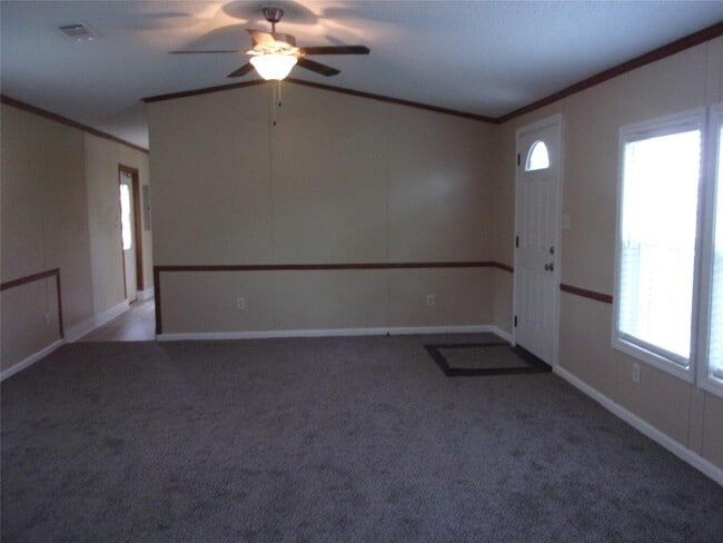 Foto del edificio - 10030 Cedar Landing Dr