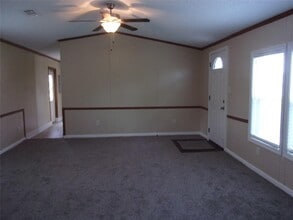 Building Photo - 10030 Cedar Landing Dr