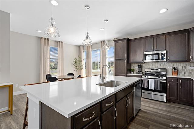 Building Photo - 20973 E Quincy Dr