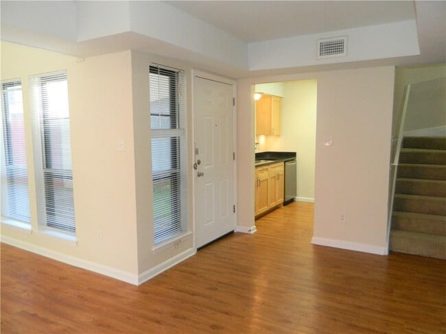 Foto del edificio - 8607 Fathom Cir