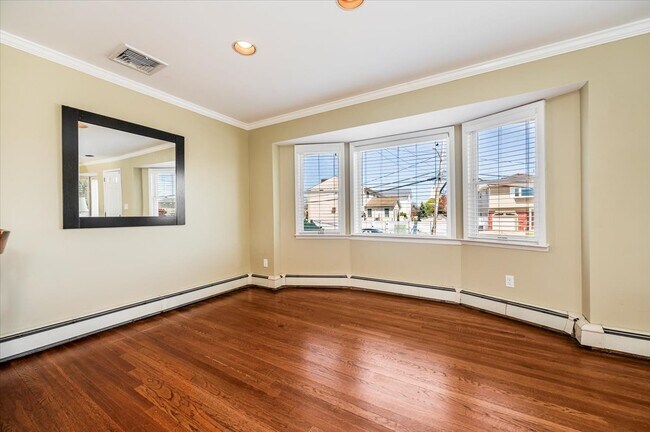 Building Photo - 2674 Lee Pl