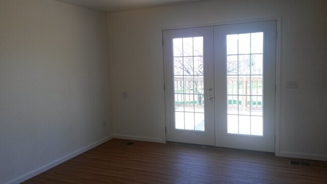 Foto del edificio - 2900 Mosley Ferry Rd
