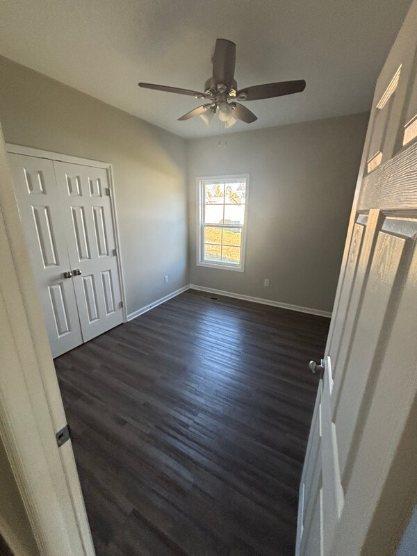 Building Photo - 221 Cherokee Dr