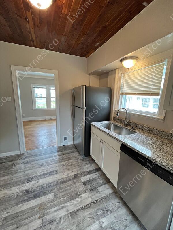 Foto del edificio - 1611 Hagley Rd