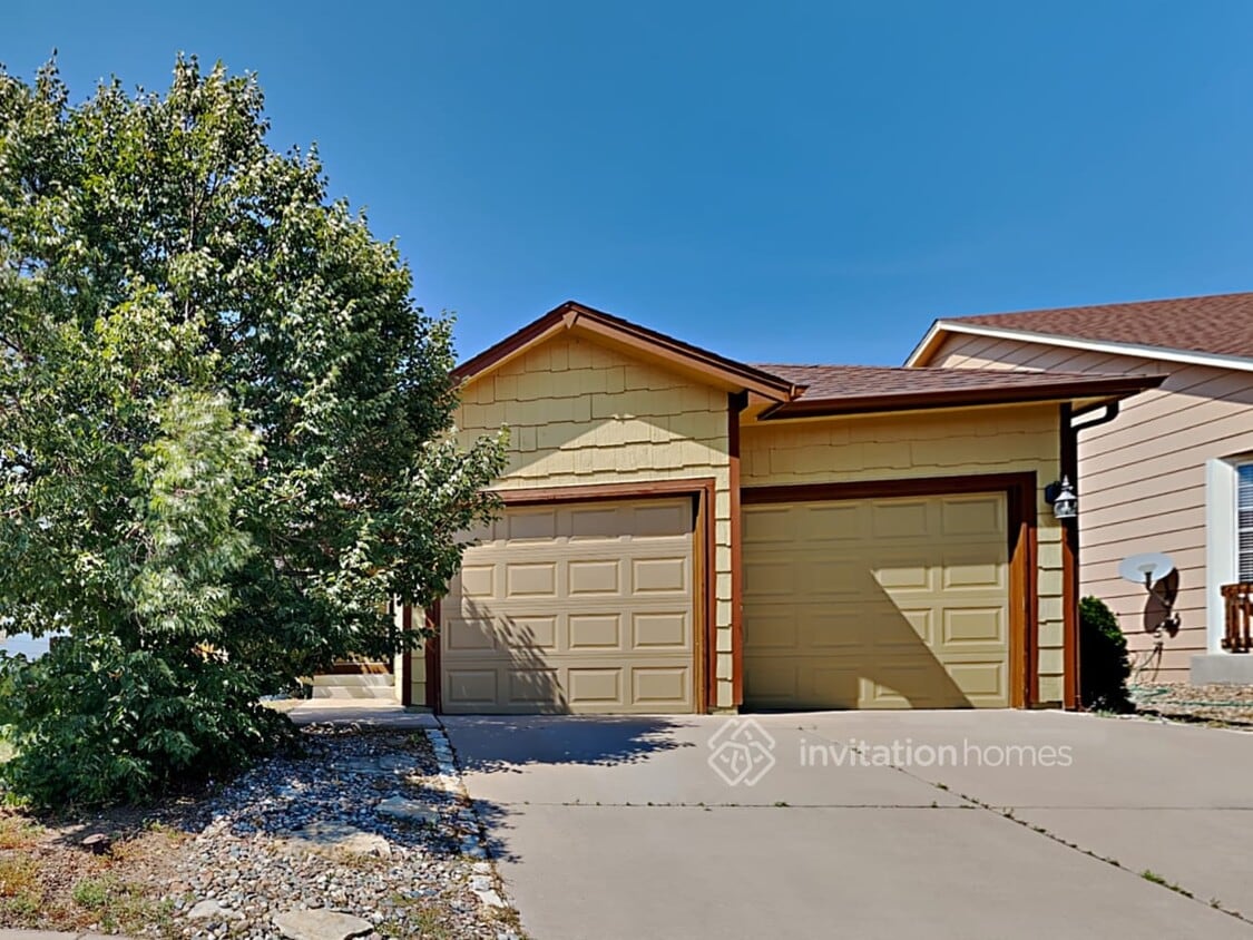 Primary Photo - 5003 Butterfield Dr